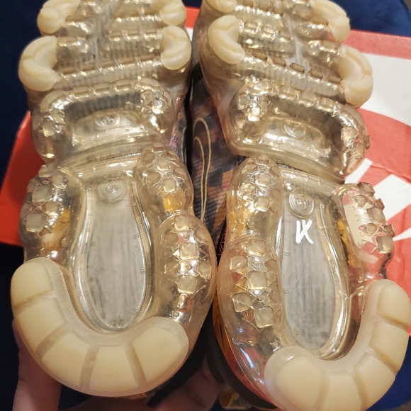 Nike Air Vapormax 2019 Special Edition - Picture 13 of 16